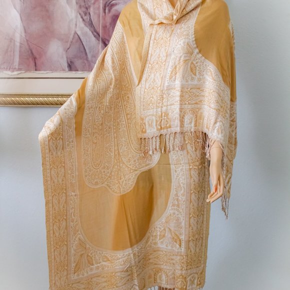 ELEGANT SILK JACQUARD STOLE - Picture 2 of 9
